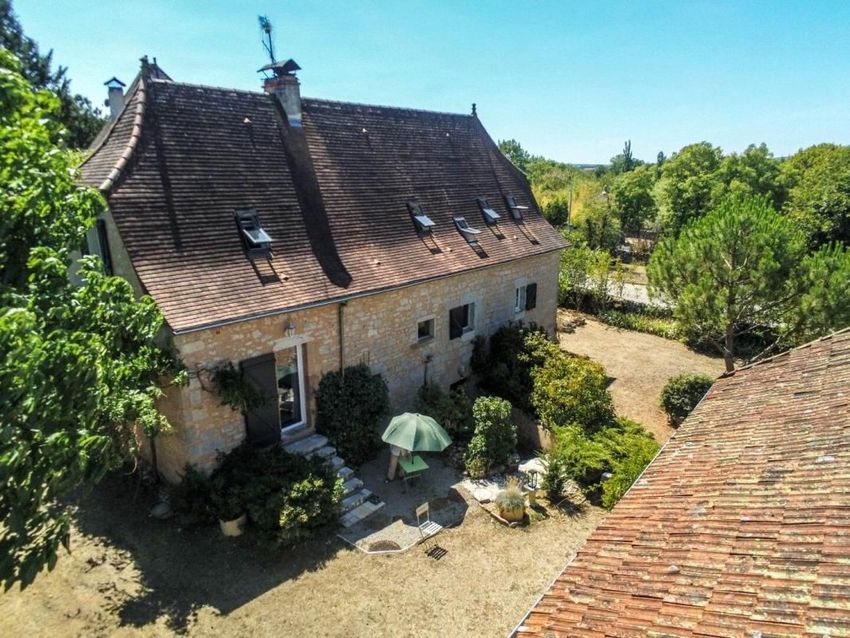 Image Façade à  propriété agricole de Livernon