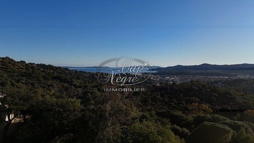 Image Vue à terrain de Bormes-les-Mimosas