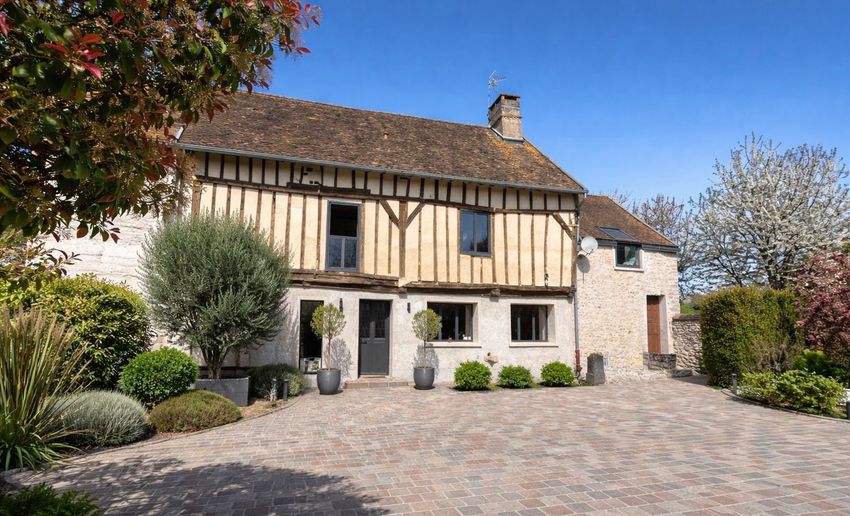 Image Façade à  maison individuelle de Arnouville-lès-Mantes