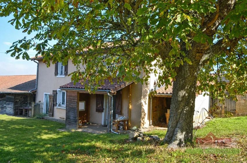 Image Façade à  maison individuelle de Saint-Sorlin-de-Vienne