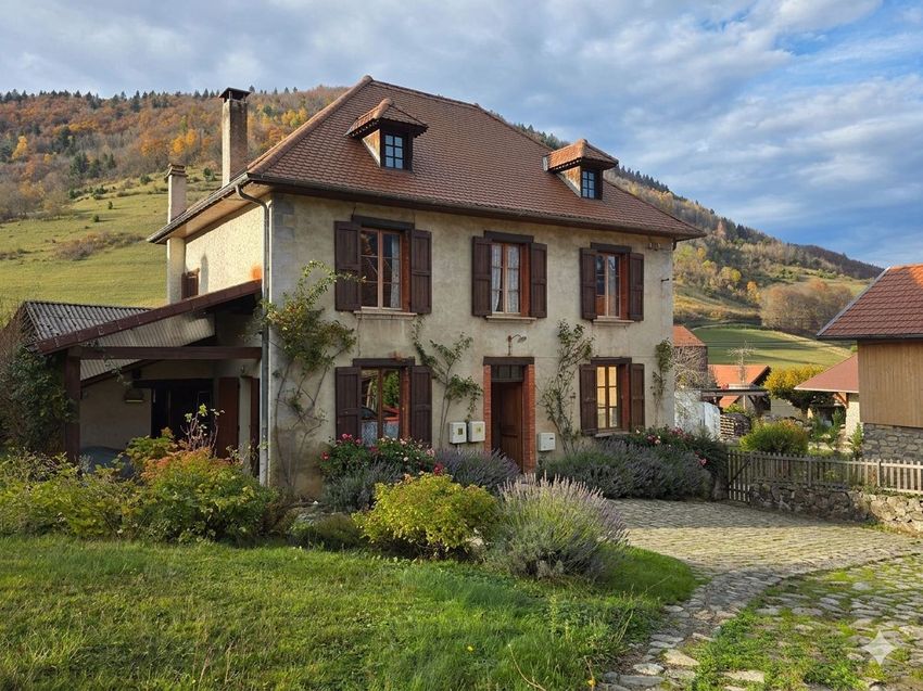 Image Façade à  maison individuelle de Saint-Martin-d'Uriage