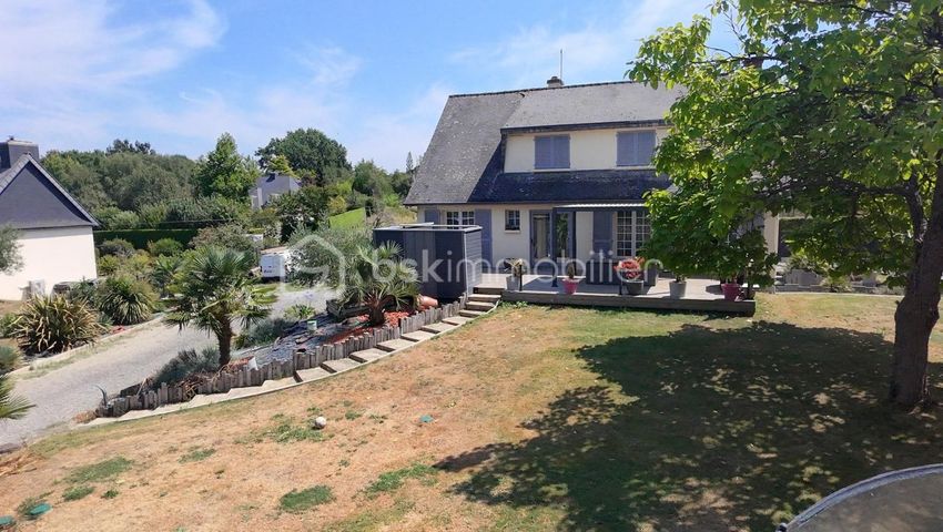 Image Façade à  maison individuelle de Hédé-Bazouges