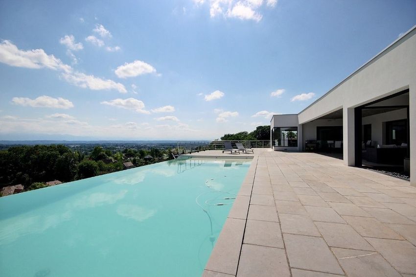 Image Piscine à  villa de Serres-Castet