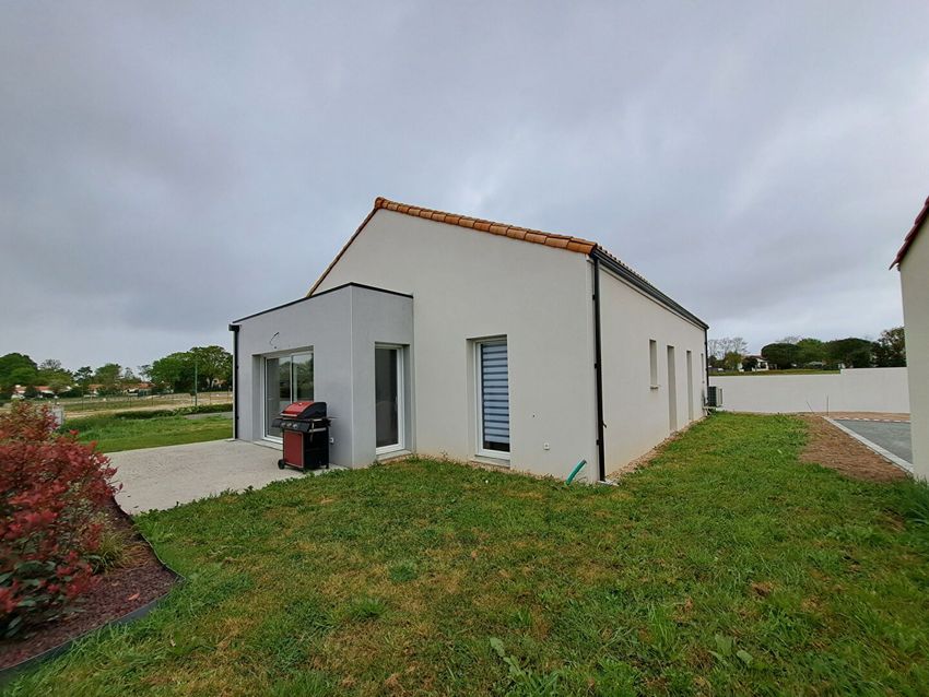 Image Façade à  maison individuelle de Soullans