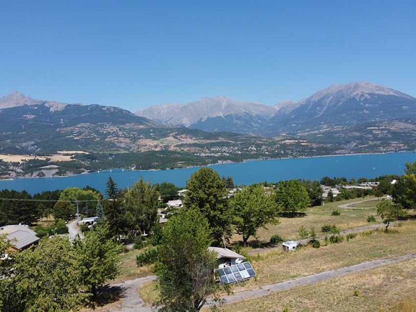 Image Vue à terrain de Savines-le-Lac
