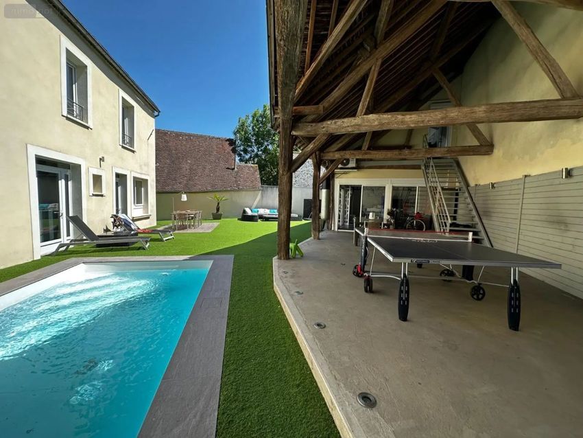Image Piscine à  maison individuelle de Cézy