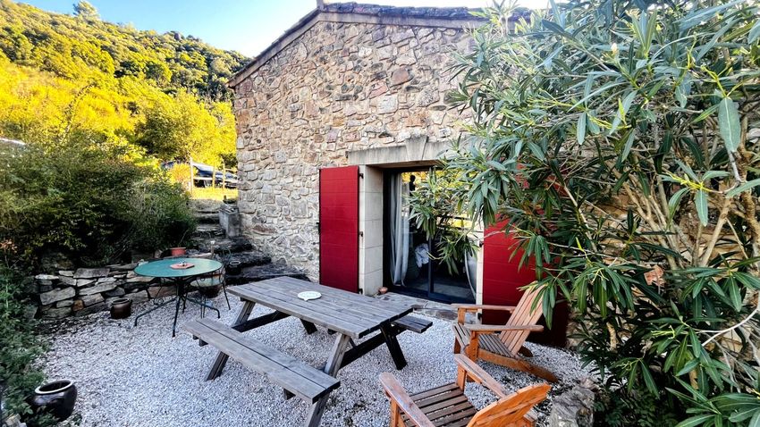 Image Façade à  maison individuelle de Causses-et-Veyran