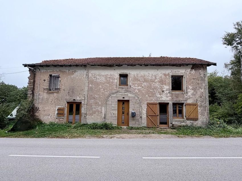 Image Façade à  maison individuelle de Hadol