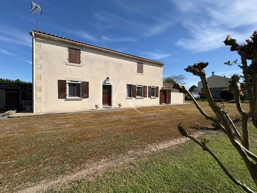 Image Façade à  maison individuelle de L'Île-d'Elle