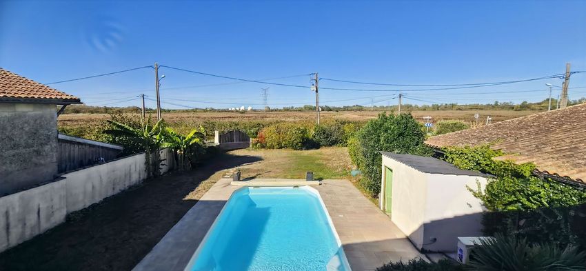 Image Piscine à  maison mitoyenne de Ambès