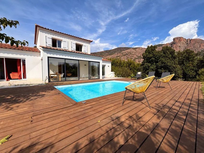 Image Piscine à  maison individuelle de Appietto