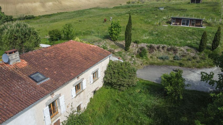 Image Façade à  maison individuelle de Boudou