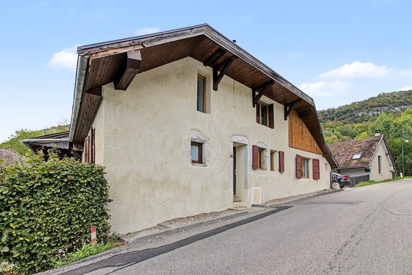 Image Façade à  maison individuelle de Duingt
