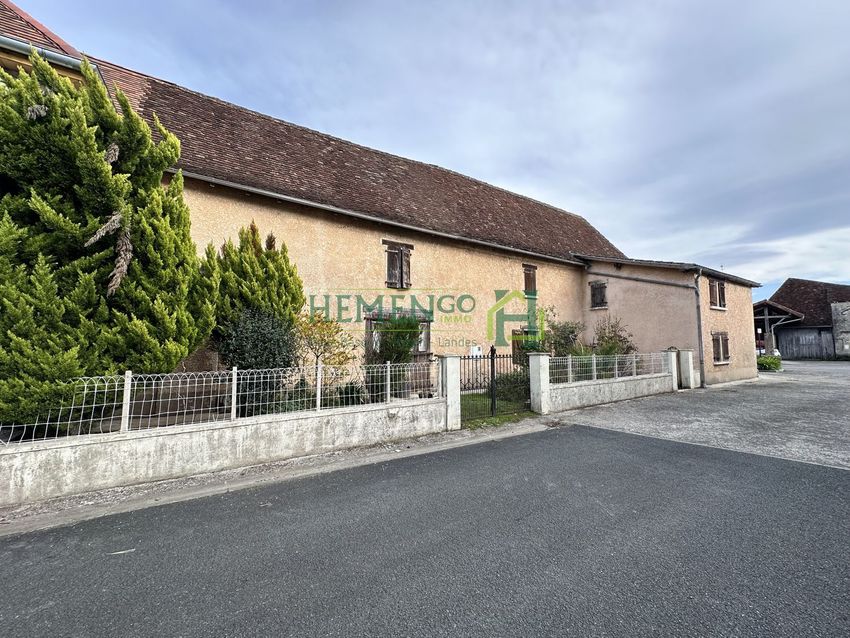 Image Façade à  maison individuelle de Autevielle-Saint-Martin-Bideren