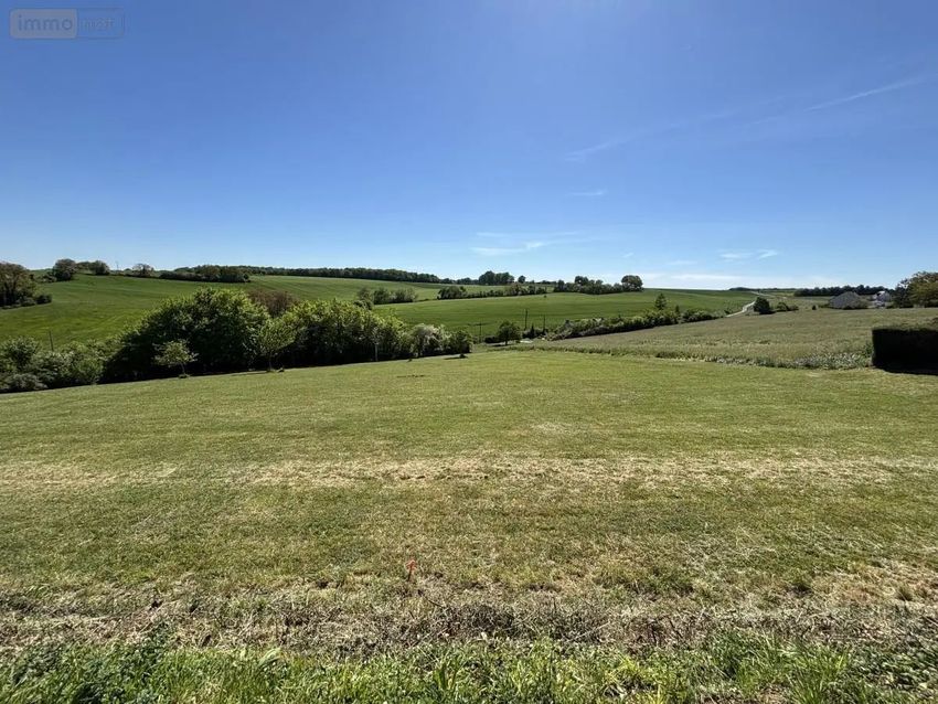 Image Vue à terrain de Saint-Christophe-sur-le-Nais