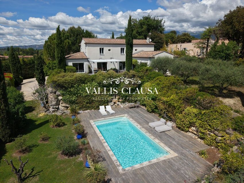 Image Piscine à  maison individuelle de Mormoiron