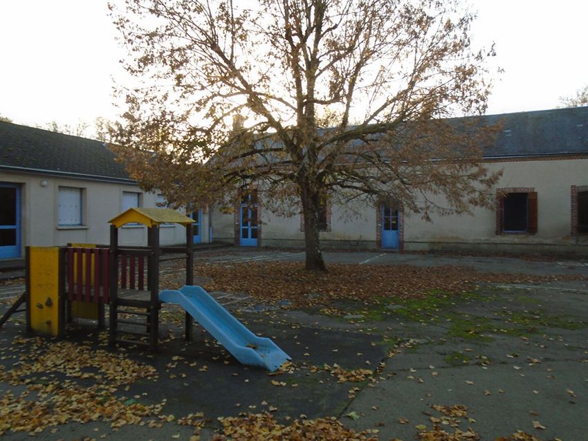 Image de immeuble à Cloyes-les-Trois-Rivières