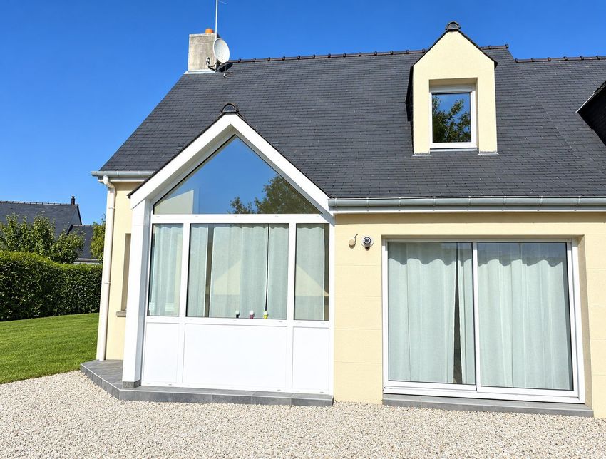 Image Façade à  maison individuelle de Dinard