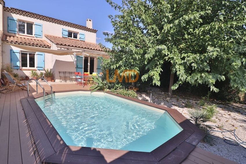 Image Piscine à  maison individuelle de Saint-Maximin-la-Sainte-Baume