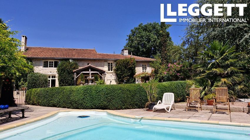 Image Piscine à  propriété agricole de Feuillade