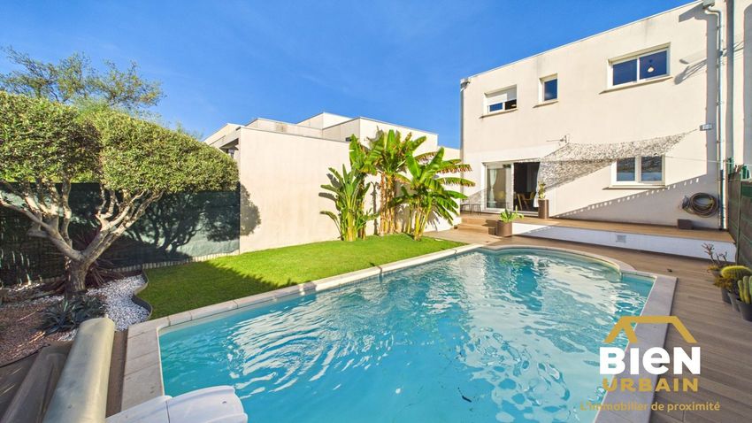 Image Piscine à  maison individuelle de Bellegarde