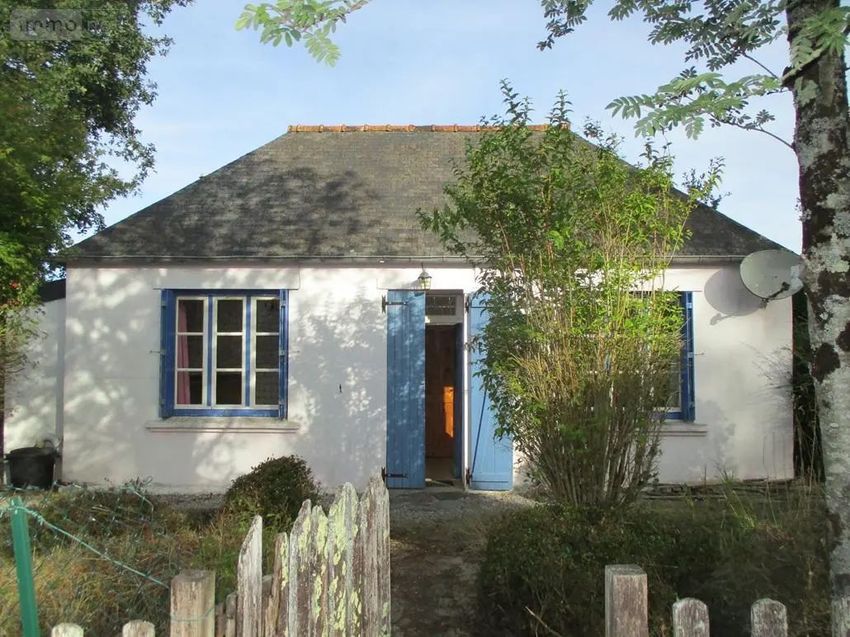 Image Façade à  maison individuelle de Saint-Hernin