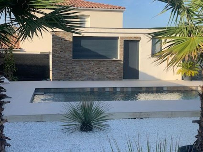 Image Façade à  villa de Aumelas