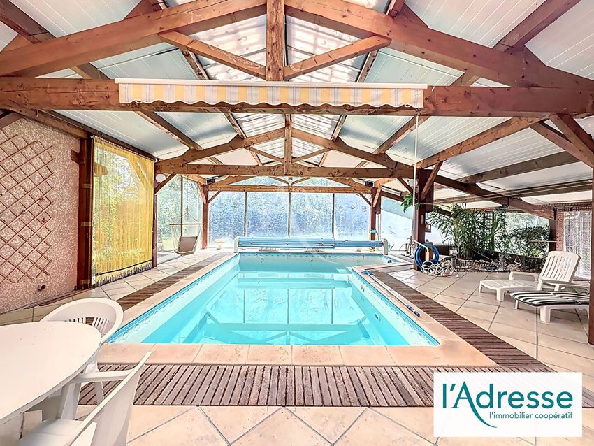 Image Piscine à  maison individuelle de Cépet