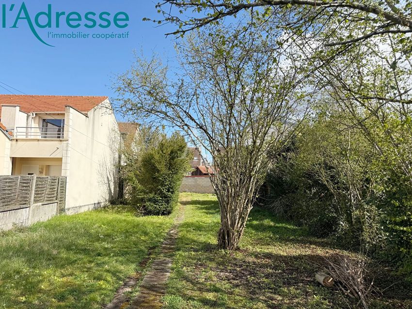 Image de terrain à Noisy-le-Grand