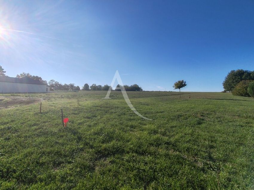 Image de terrain à Seur