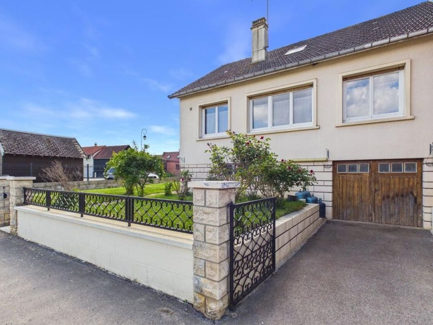 Image Façade à  maison individuelle de Plainville