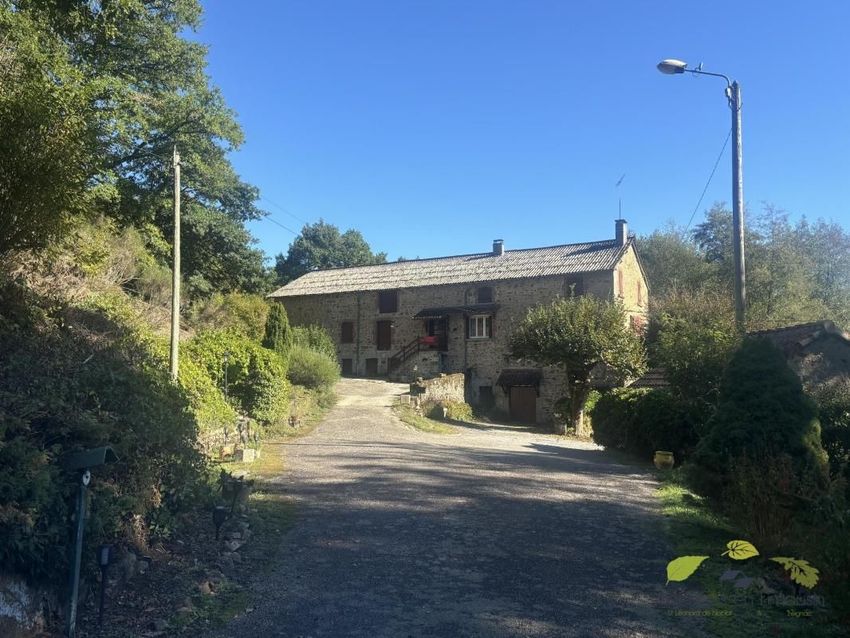 Image Façade à  propriété agricole de Moissannes
