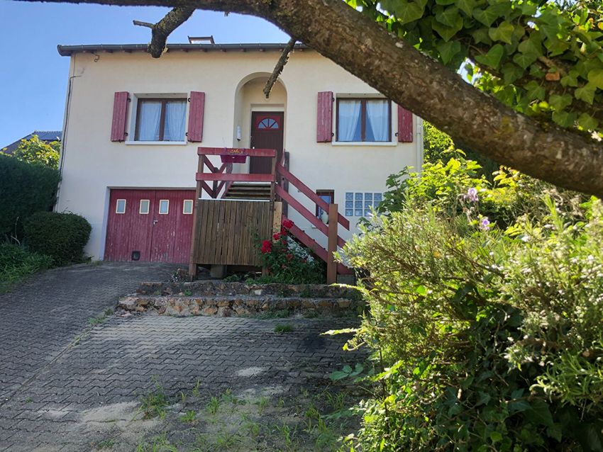 Image Façade à  maison individuelle de Abrest