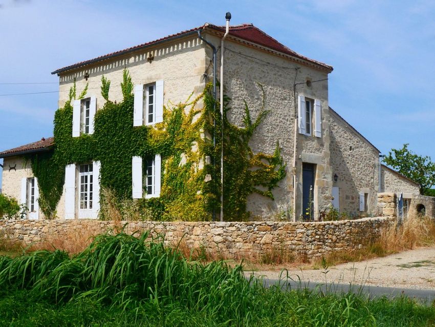 Image Façade à  maison individuelle de Massugas
