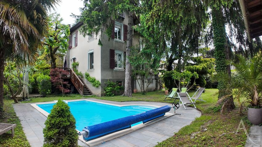 Image Piscine à  maison individuelle de Saint-Martin-d'Hères