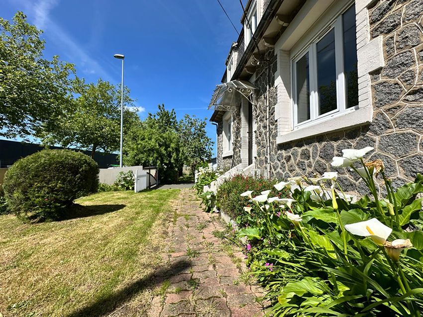 Image Façade à  maison mitoyenne de Saint-Brieuc