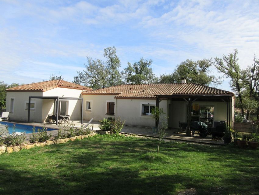 Image Façade à  maison individuelle de Montdoumerc