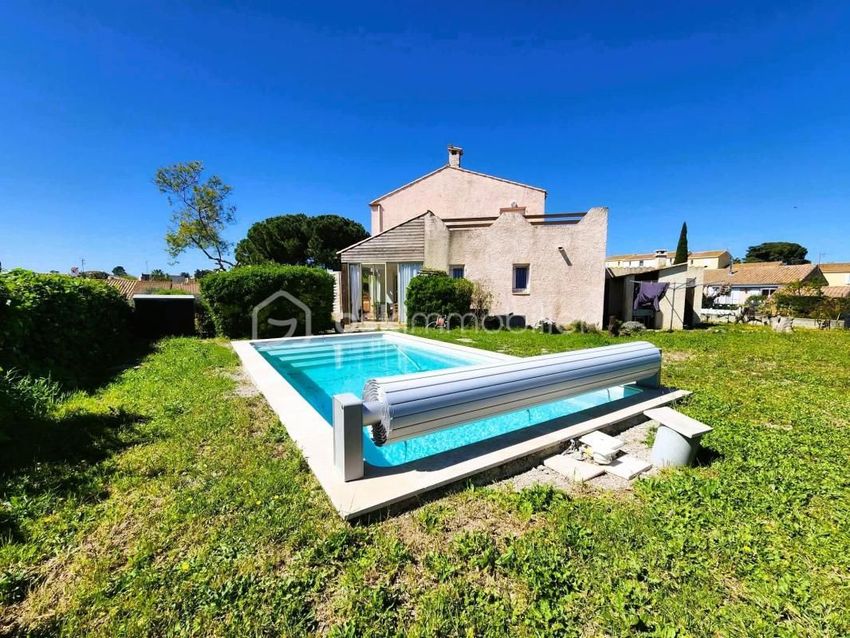 Image Piscine à  maison individuelle de Nézignan-l'Évêque