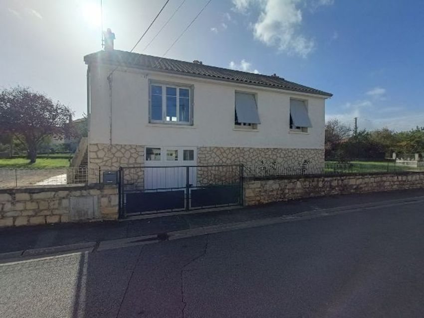 Image Façade à  maison individuelle de 2 Rue du Château d'Eau