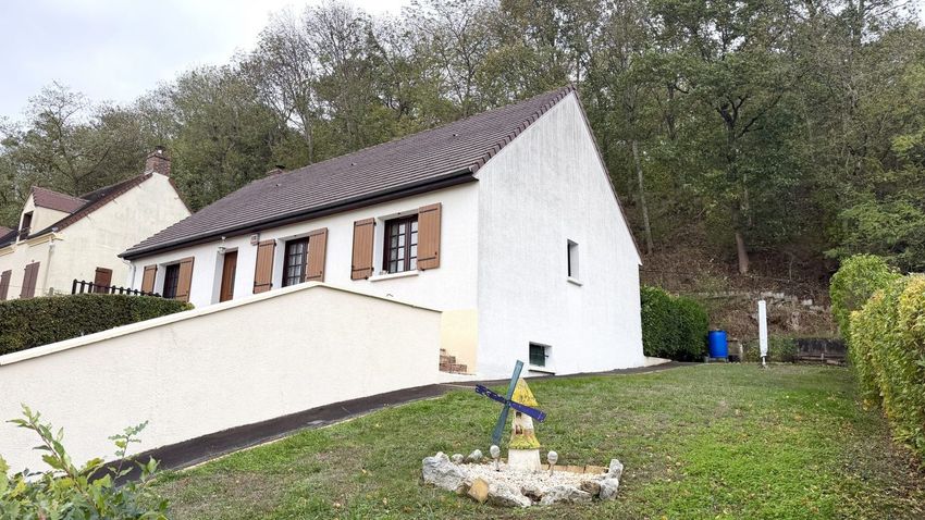 Image Façade à  maison individuelle de Sceaux-sur-Huisne