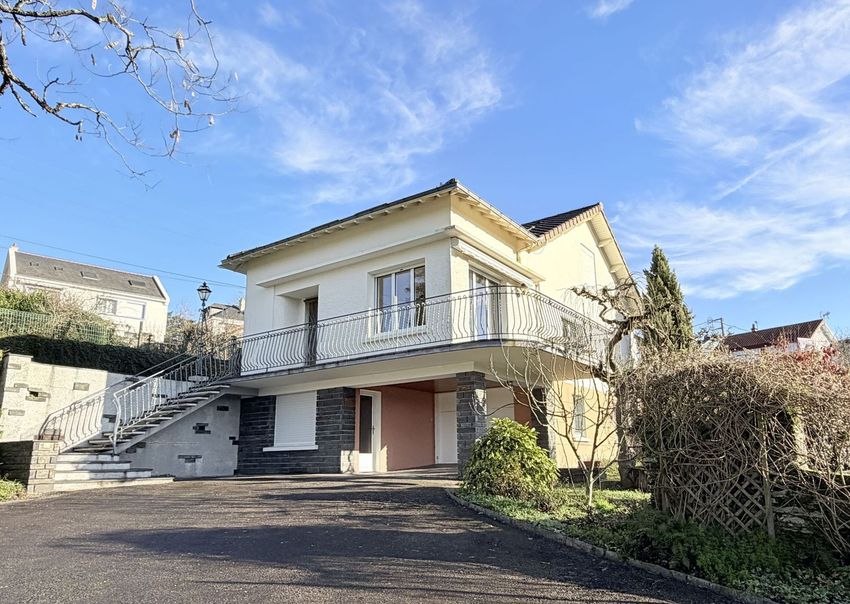 Image Façade à  maison individuelle de Oudon