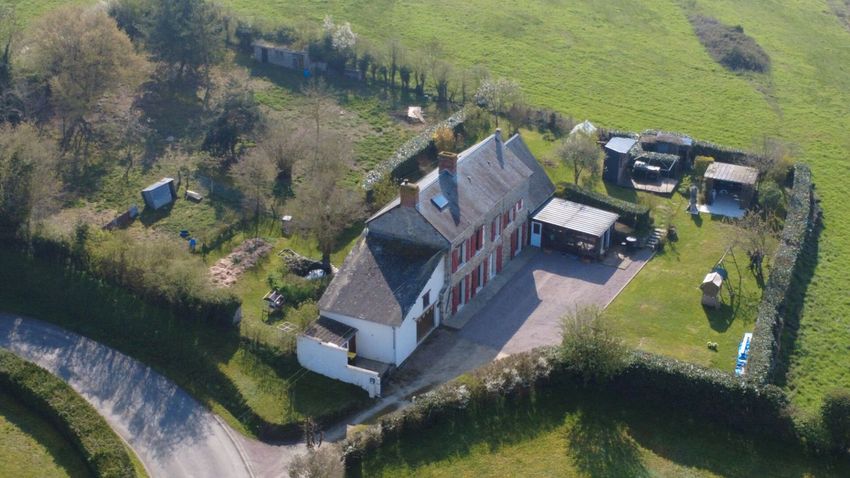 Image de  maison individuelle à Cesny-les-Sources