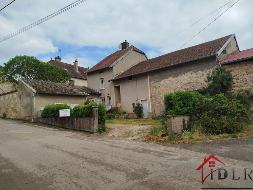 Image Façade à  maison de village de Percey-le-Grand