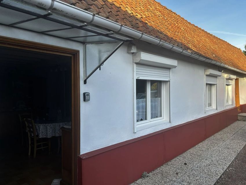 Image Façade à  maison de village de Preures