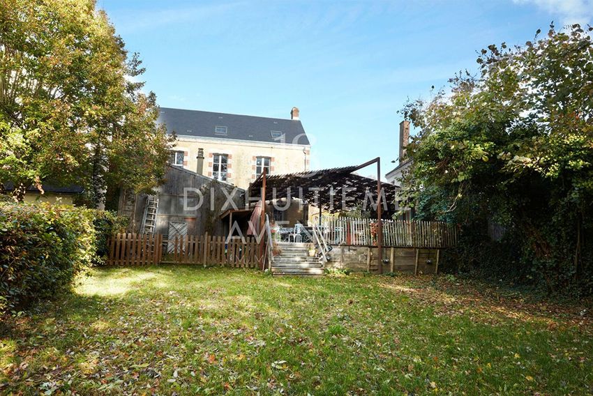 Image Façade à  propriété agricole de Cour-Maugis sur Huisne