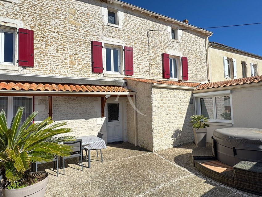 Image Façade à  maison individuelle de Vix
