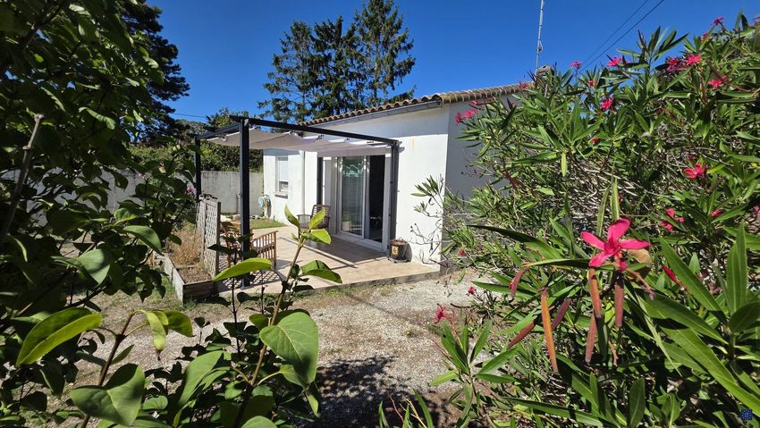 Image Façade à  maison individuelle de Saint-Sulpice-de-Royan