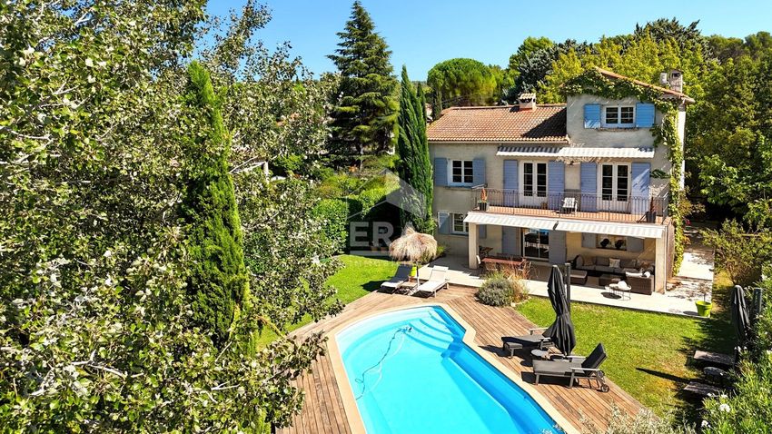 Image Piscine à  maison individuelle de Bouc-Bel-Air