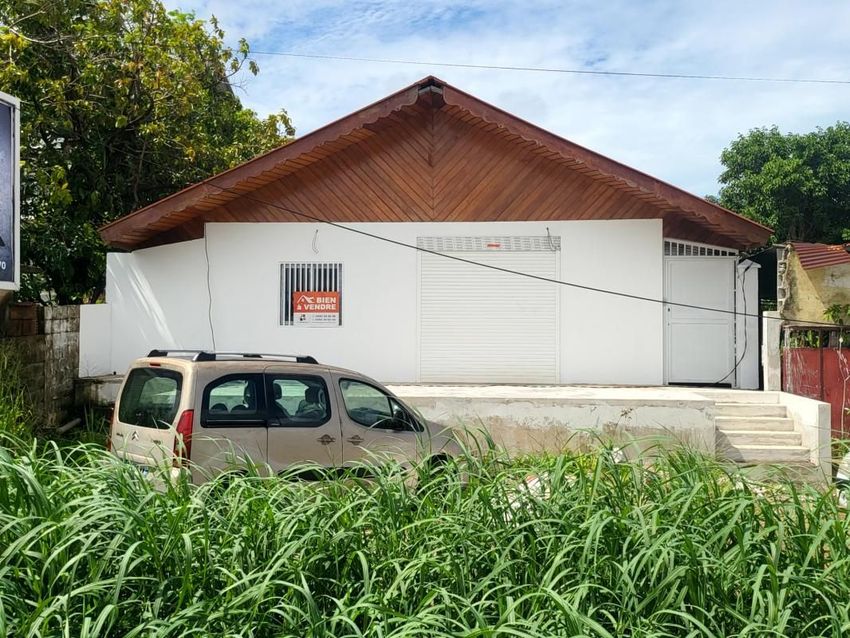 Image Façade à local de Cayenne