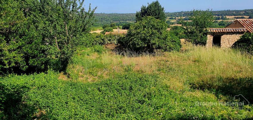 Image de terrain à Esparron
